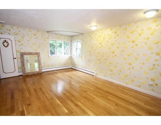 4 Yorkshire Rd, Marblehead, MA 01945 photo 13