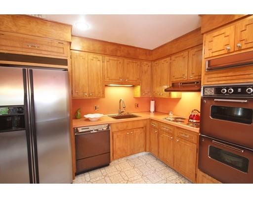 4 Yorkshire Rd, Marblehead, MA 01945 photo 17