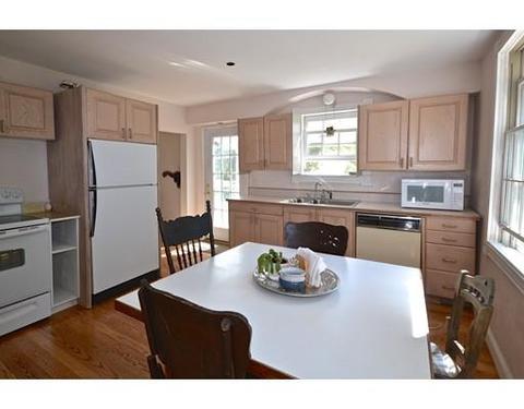 218 Great Neck Rd, Wareham, MA 02571 photo 3