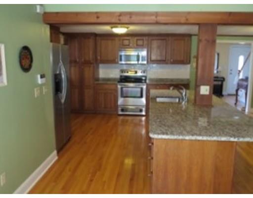 64 Oak Hollow Rd, Springfield, MA 01128 photo 5