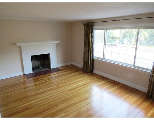 64 Oak Hollow Rd, Springfield, MA 01128 photo 3
