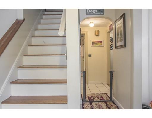 11 Irving St, Everett, MA 02149 photo 4
