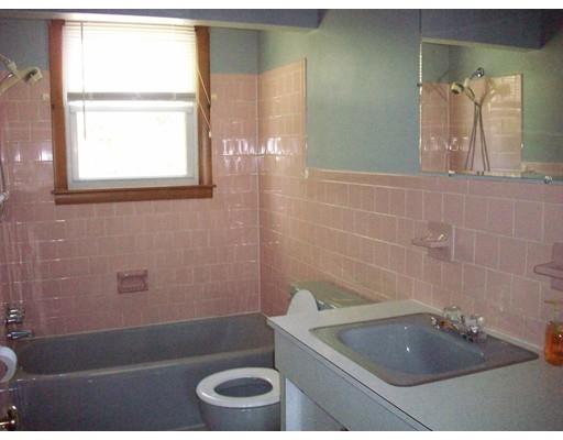 451 Massasoit Rd, Worcester, MA 01604 photo 11