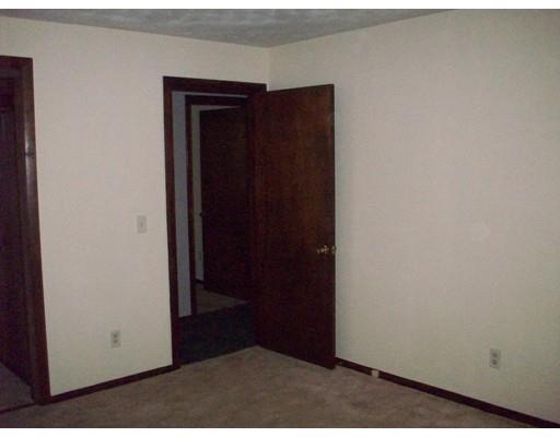 451 Massasoit Rd, Worcester, MA 01604 photo 13