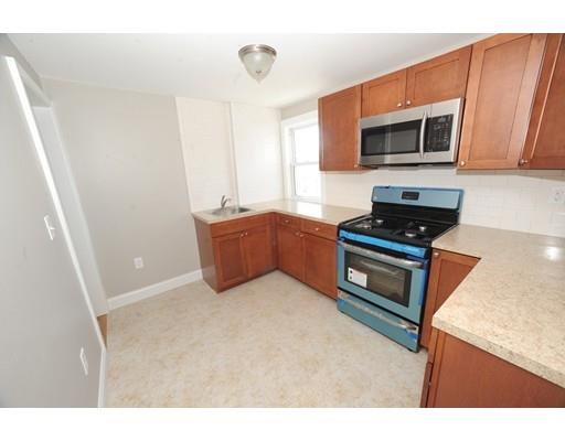 880 Grinnell St, Fall River, MA 02721 photo 4