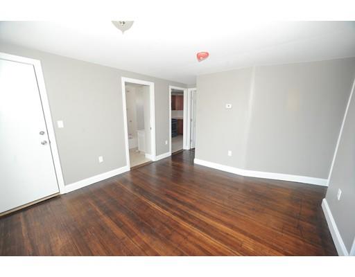 880 Grinnell St, Fall River, MA 02721 photo 1