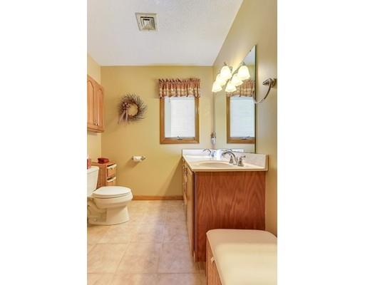 194 Ellsworth Ave, Springfield, MA 01118 photo 17