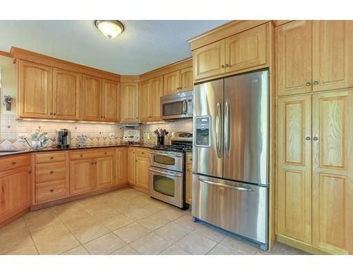 194 Ellsworth Ave, Springfield, MA 01118 photo 9