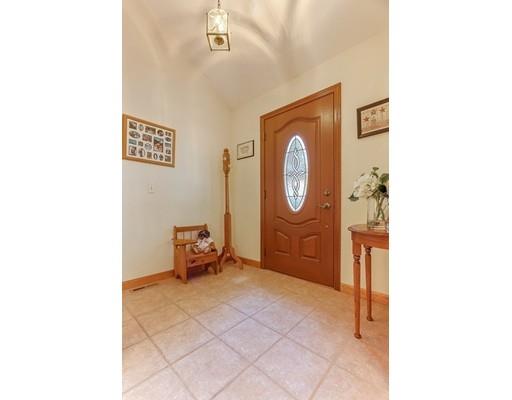194 Ellsworth Ave, Springfield, MA 01118 photo 2