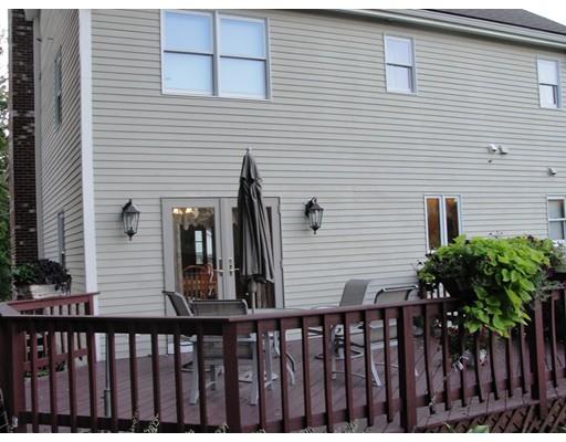 5 Raphael St, Worcester, MA 01604 photo 2
