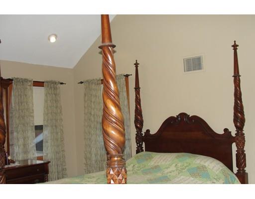 5 Raphael St, Worcester, MA 01604 photo 16