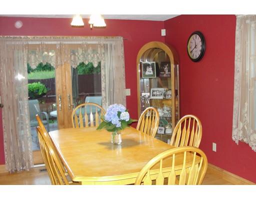 5 Raphael St, Worcester, MA 01604 photo 7
