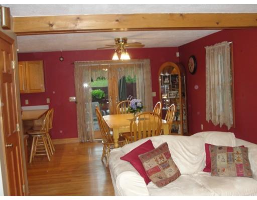 5 Raphael St, Worcester, MA 01604 photo 10