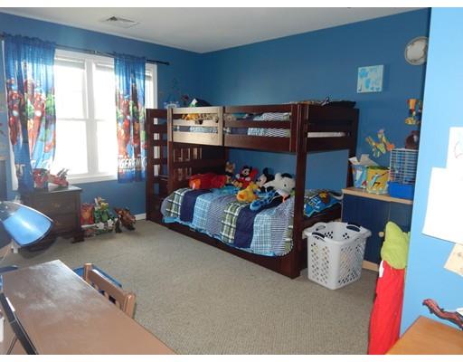9 Heritage Ct, Fall River, MA 02721 photo 7