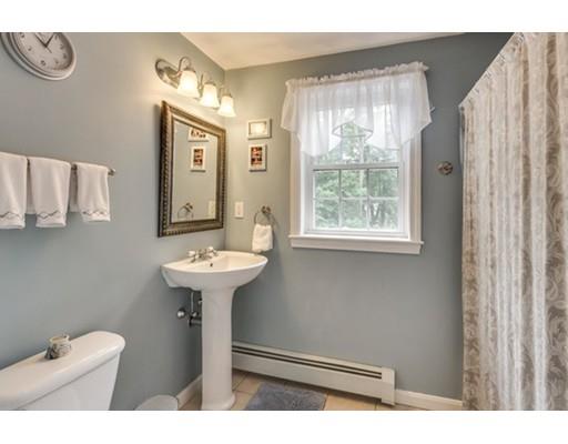 14 Forest St, Reading, MA 01867 photo 18