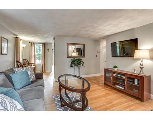 14 Forest St, Reading, MA 01867 photo 5