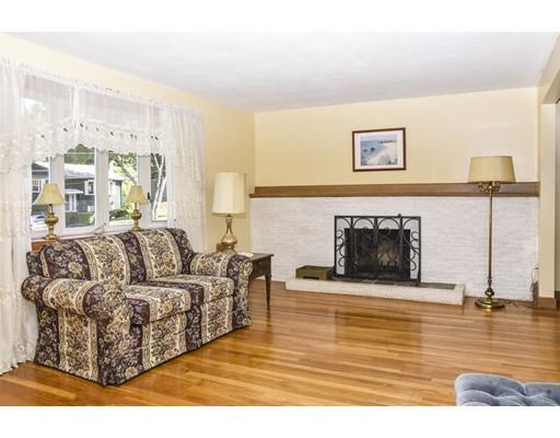 44 Thompson St, Dedham, MA 02026 photo 2
