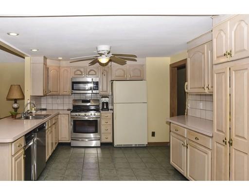 44 Thompson St, Dedham, MA 02026 photo 4