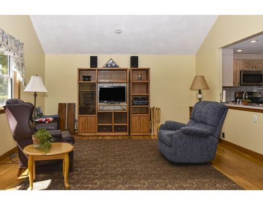 44 Thompson St, Dedham, MA 02026 photo 8