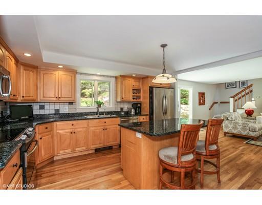 239 Old Jail Ln, Barnstable, MA 02630 photo 4