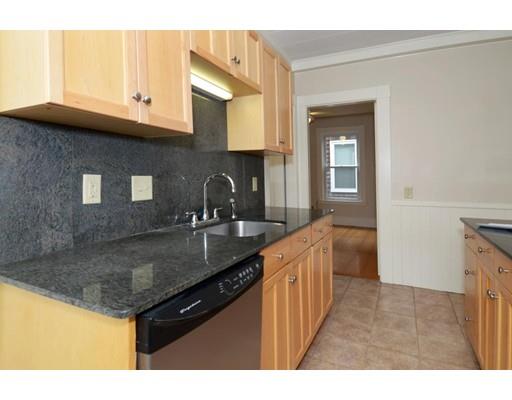 31 Wallis St #2, Beverly, MA 01915 photo 11