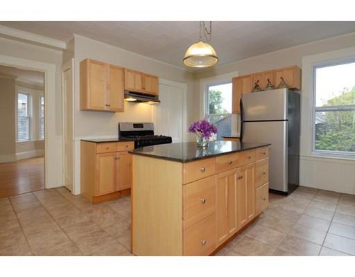 31 Wallis St #2, Beverly, MA 01915 photo 9