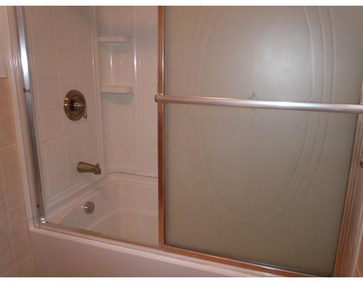41 Blodgett St, Springfield, MA 01108 photo 10