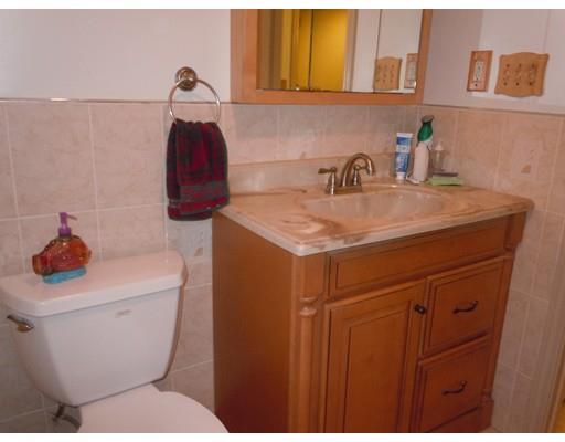 41 Blodgett St, Springfield, MA 01108 photo 9