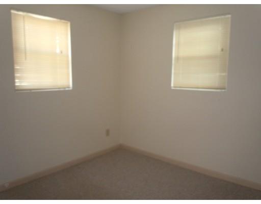 41 Blodgett St, Springfield, MA 01108 photo 13