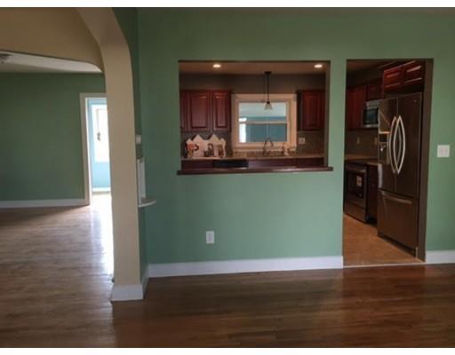 385 Palmer St, Fall River, MA 02724 photo 11