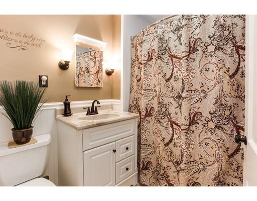 18 Bancroft Tower Rd, Worcester, MA 01609 photo 17