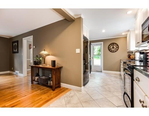 18 Bancroft Tower Rd, Worcester, MA 01609 photo 11
