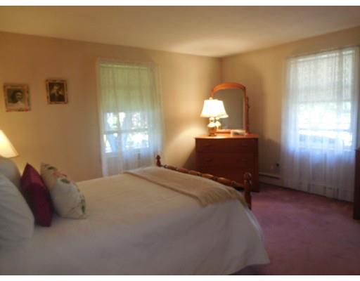 29 8th Ave, Chicopee, MA 01020 photo 11