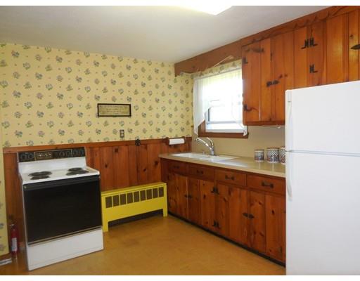 29 8th Ave, Chicopee, MA 01020 photo 9