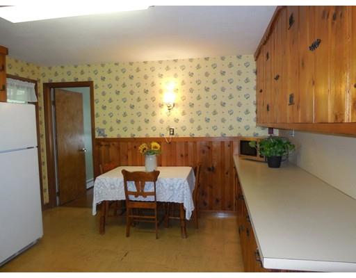 29 8th Ave, Chicopee, MA 01020 photo 8