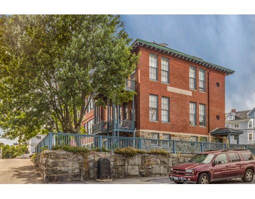 8 Summer St #310, Gloucester, MA 01930 photo 2