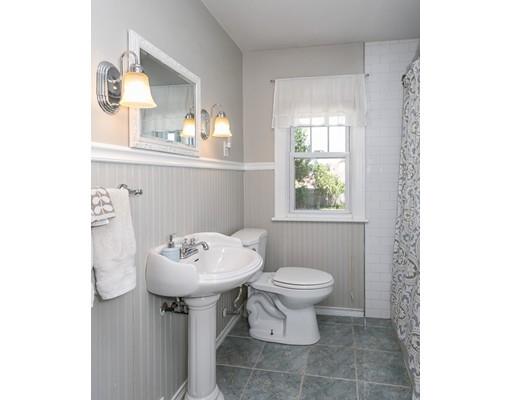 164 Cambria St, Springfield, MA 01118 photo 9