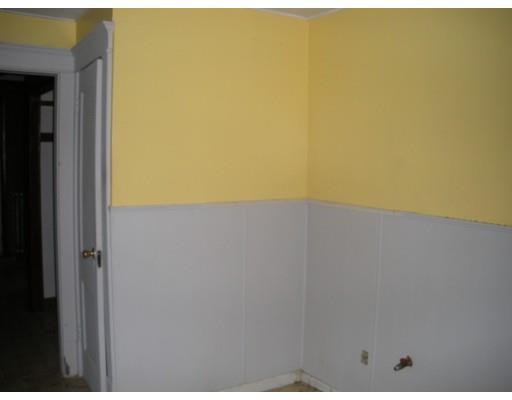 42 Corona St, Springfield, MA 01104 photo 11