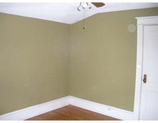 42 Corona St, Springfield, MA 01104 photo 10