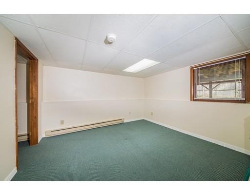 115 Lois St, Springfield, MA 01109 photo 19