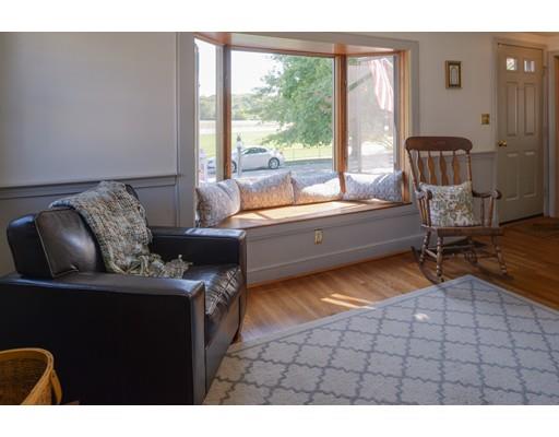35 Damon St, Danvers, MA 01923 photo 5