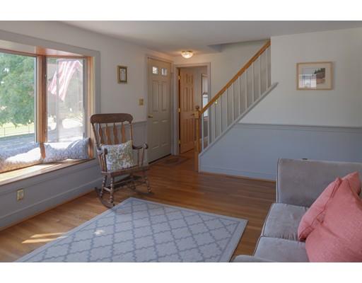 35 Damon St, Danvers, MA 01923 photo 6