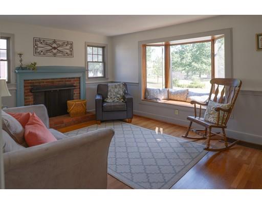 35 Damon St, Danvers, MA 01923 photo 3