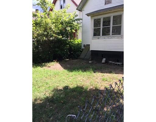 38 Grant St, Springfield, MA 01109 photo 4