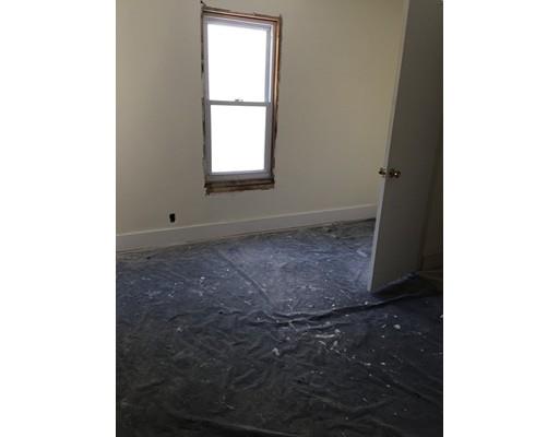 38 Grant St, Springfield, MA 01109 photo 11