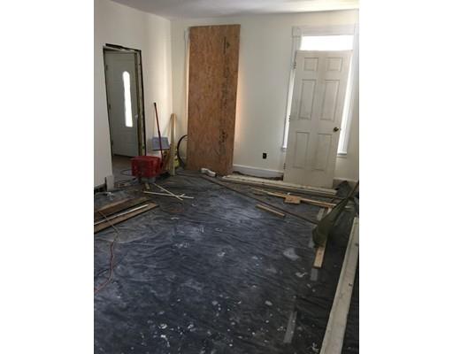 38 Grant St, Springfield, MA 01109 photo 7