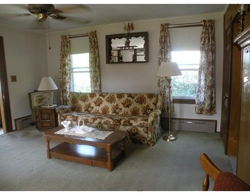 40 Coulombe St, Acushnet, MA 02743 photo 6