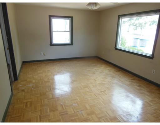 108 Kirk Dr, Springfield, MA 01109 photo 11