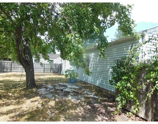 108 Kirk Dr, Springfield, MA 01109 photo 4
