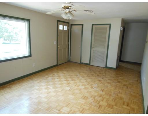 108 Kirk Dr, Springfield, MA 01109 photo 12
